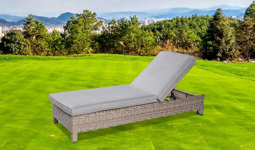 Atualize seu espaço ao ar livre com conjuntos modernos de lounge para pátio
